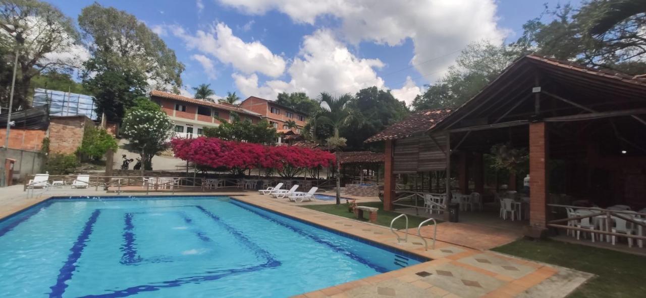 Hotel Campestre UMPALÁ San Gil Esterno foto